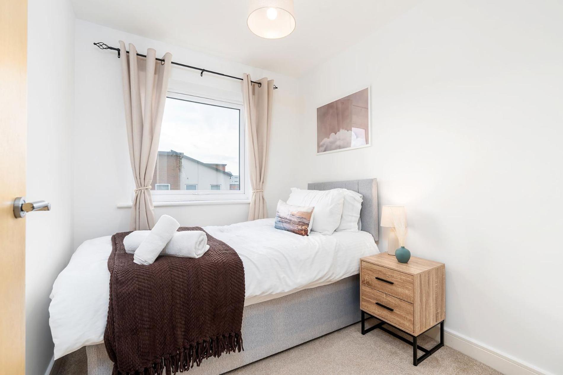 6 Guests - 3 Bedrooms - Free Wi-Fi - Manchester Ngoại thất bức ảnh