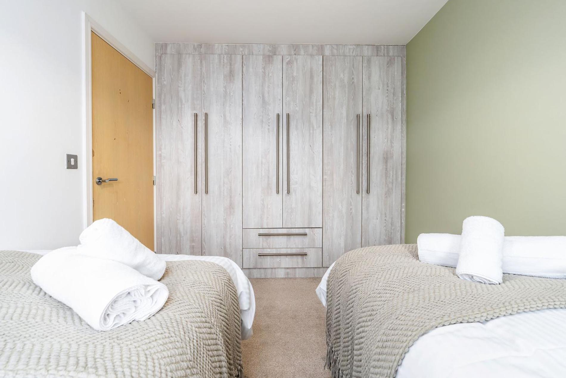 6 Guests - 3 Bedrooms - Free Wi-Fi - Manchester Ngoại thất bức ảnh